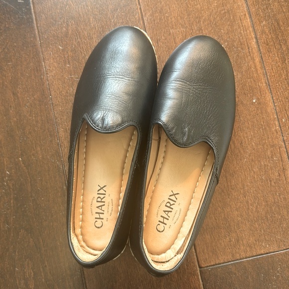 Charix Black Slip On Shoes Like New Black Leather - Picture 2 of 7